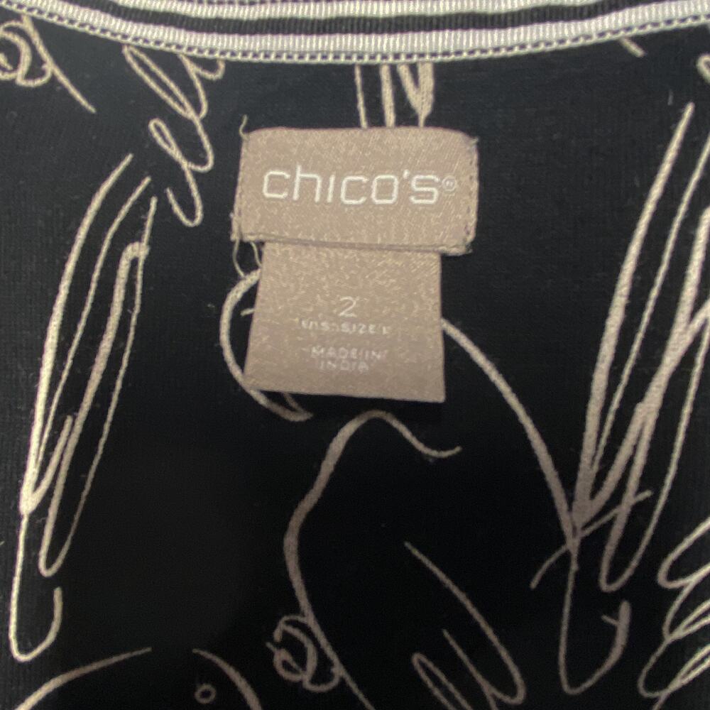 Chico’s Size 2 Large Supima Cotton V-Neck Top Black White Parrot Bird Print - Picture 5 of 10